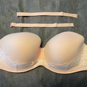 Cacique strapless and convertible bra